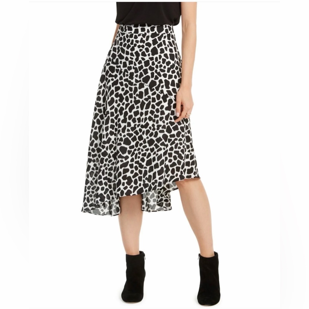 NWT INC International Concepts Black & White Animal-Print A-Line Skirt. Size 6
